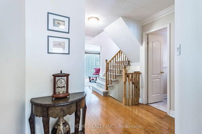 181 Silver Linden Dr, Richmond Hill - Langstaff image-0-4