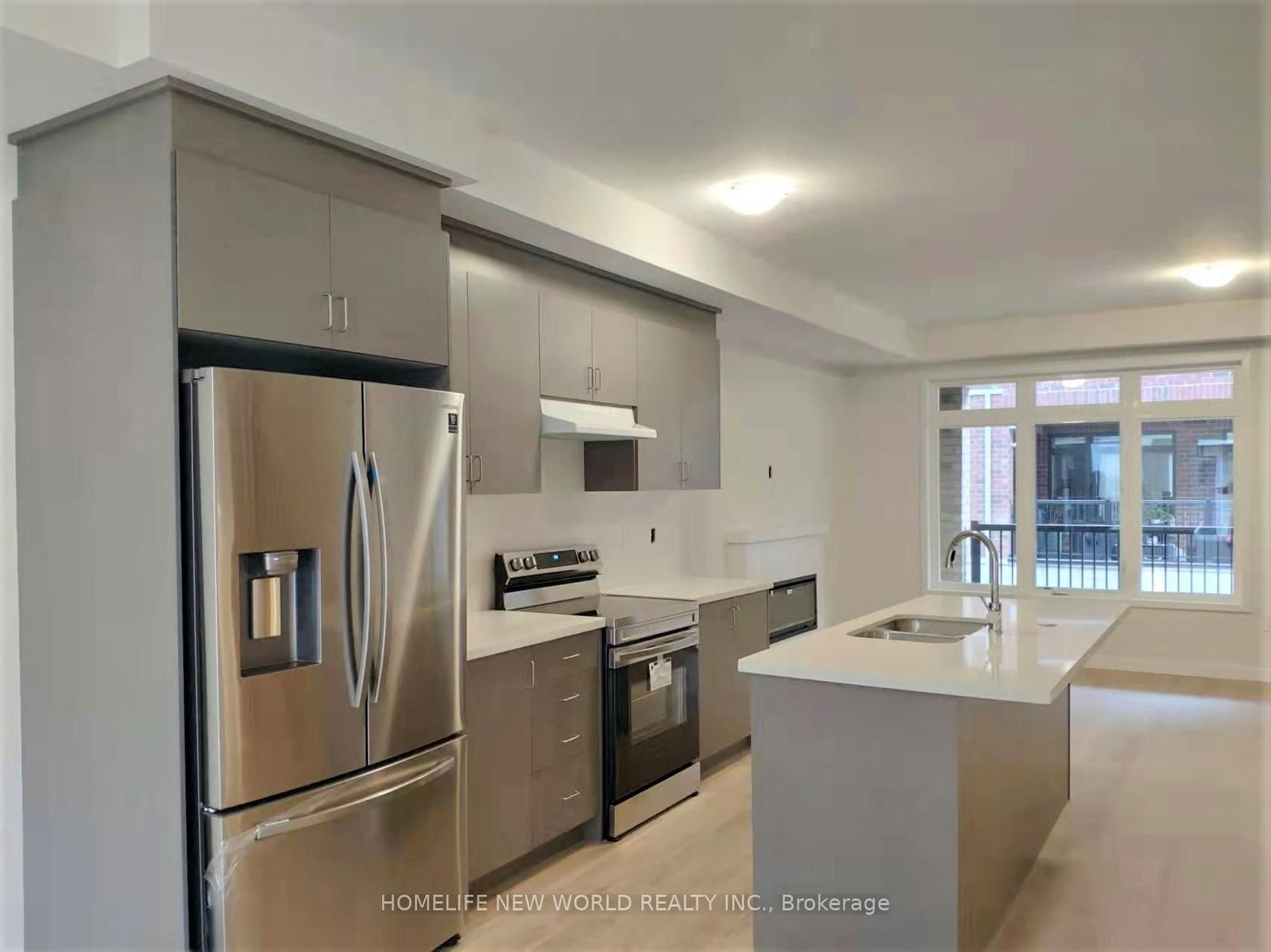 Townhouse for lease at 63 Seacoasts Circle, Vaughan, Maple, L6A 5B8 - MLS: N12033038
