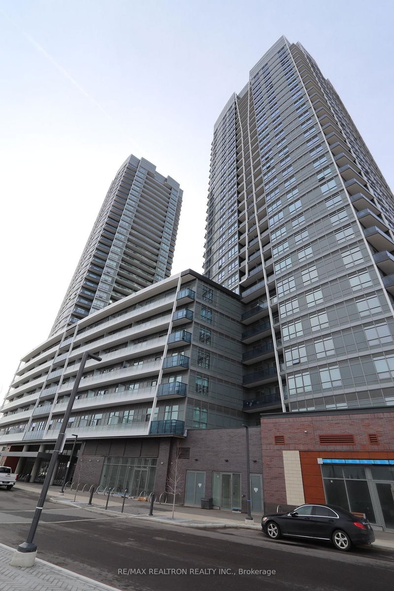 home for lease on 1909-50 Upper Mall Way