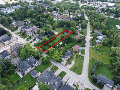 39 Maple Grove Ave, Richmond Hill - Oak Ridges image-0-2