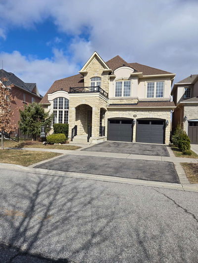 36 Selleck Dr, Richmond Hill - Oak Ridges