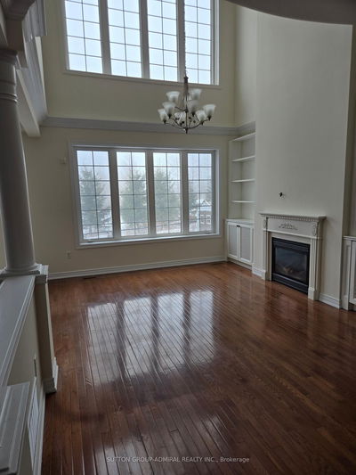 36 Selleck Dr, Richmond Hill - Oak Ridges image-0-1
