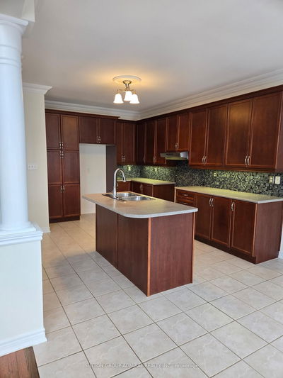 36 Selleck Dr, Richmond Hill - Oak Ridges image-0-4