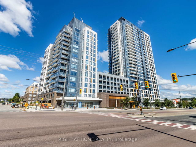 203 - 7950 bathurst Street