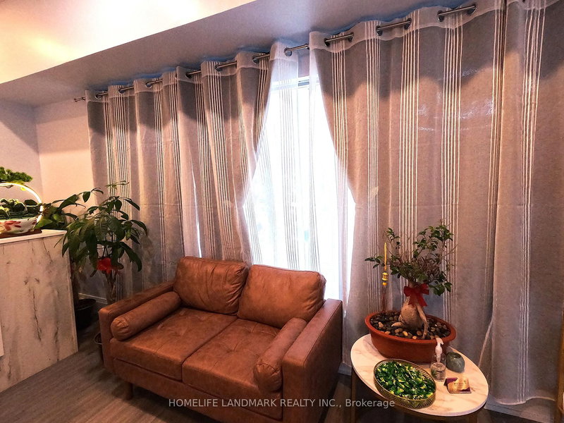 7 - 160 East Beaver Creek Rd, Richmond Hill, L4B 3L4 | Image 3