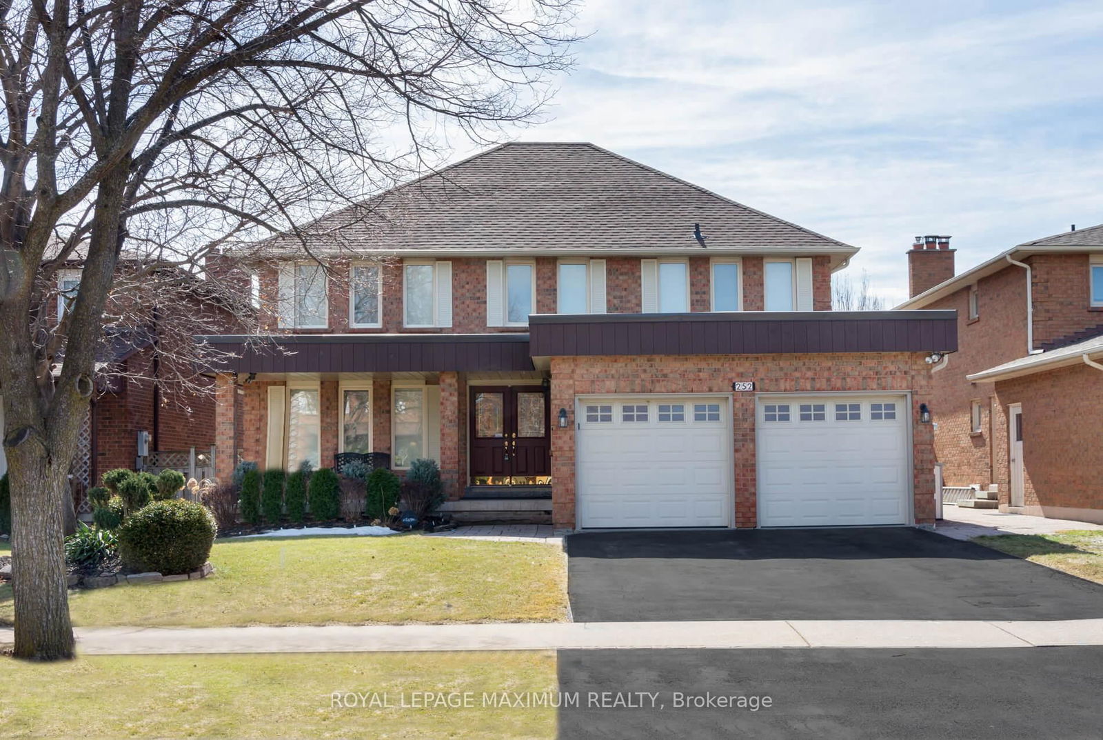 Detached House for sale at 252 Triton Avenue, Vaughan, West Woodbridge, L4L 6R1 - MLS: N12035932