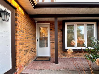 92 Breckonwood Crescent — photo 3