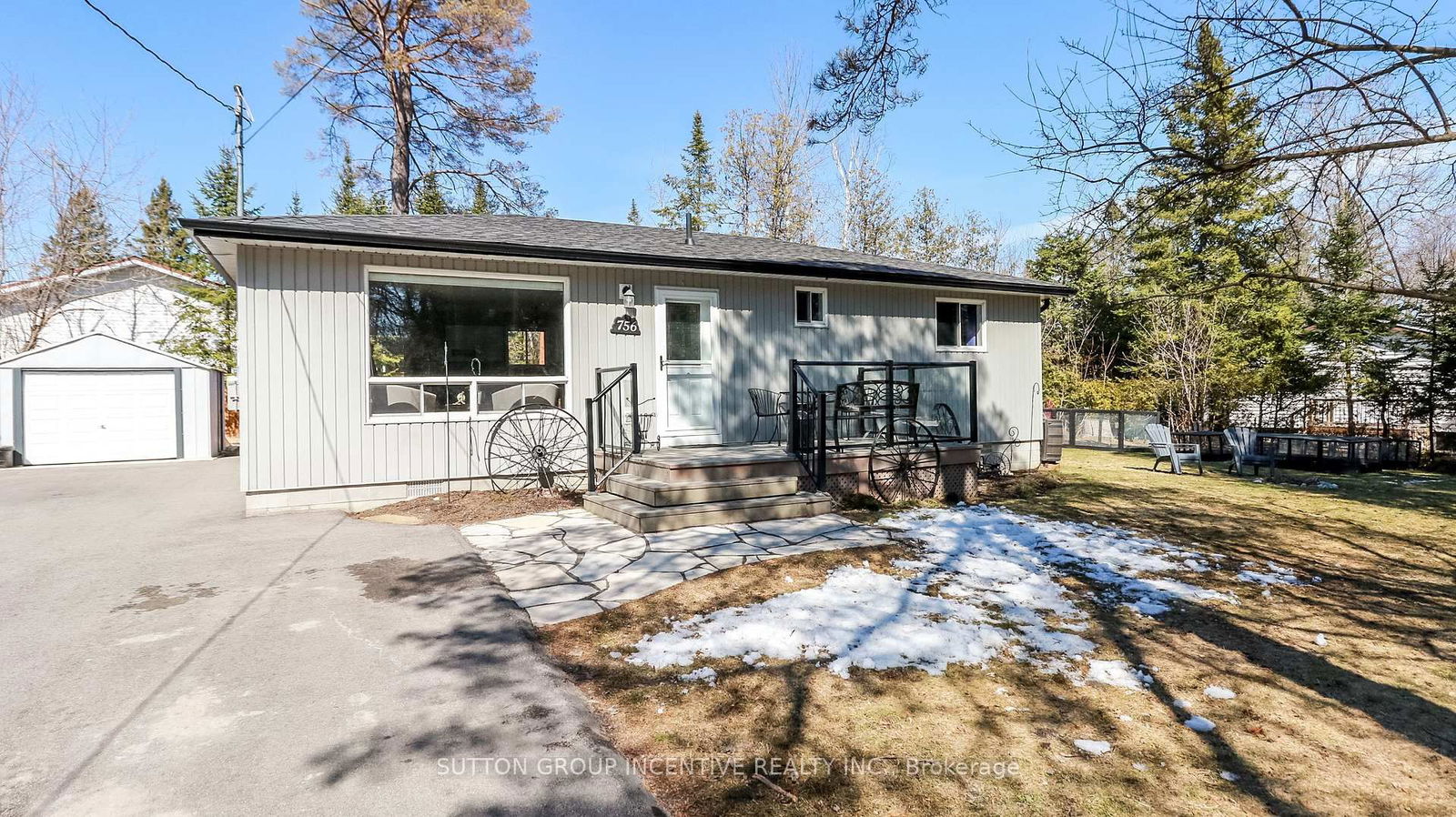 Detached House for sale at 756 Roberts Road, Innisfil, Alcona, L9S 2E4 - MLS: N12036069