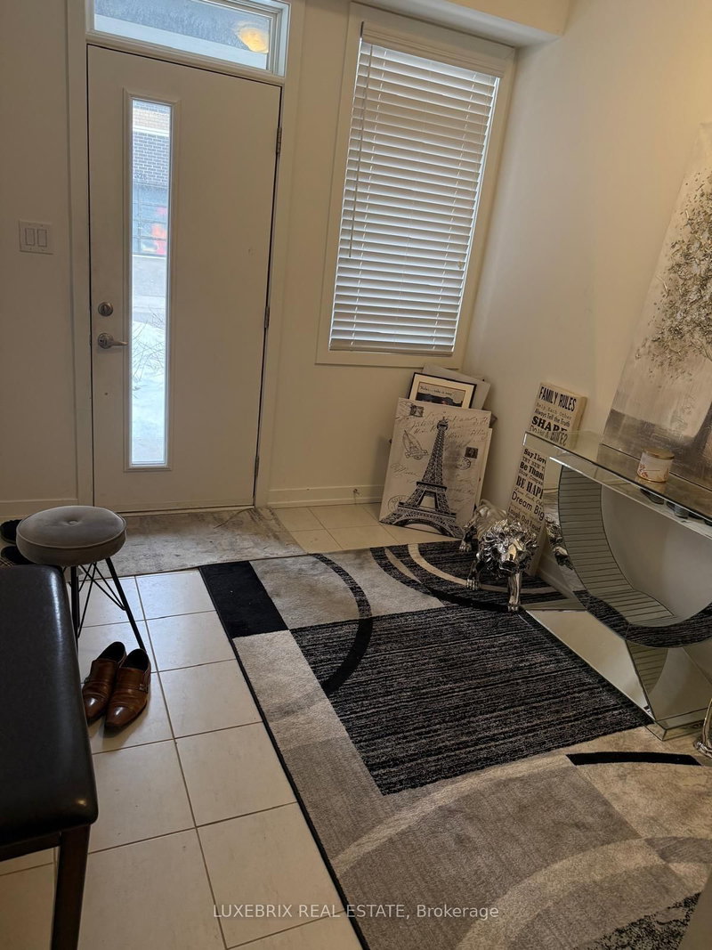 321 Dalhousie St, Vaughan, L4L 0M2 | Image 2