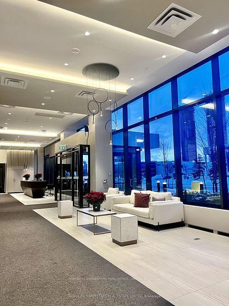Condo for lease at 207-10 Honeycrisp Crescent, Vaughan, Vaughan Corporate Centre, L4K 0M7 - MLS: N12036417