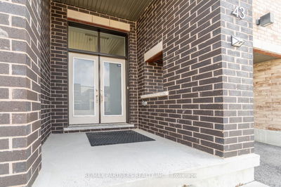 43 Dariole Dr, Richmond Hill - Rural Richmond Hill image-0-1