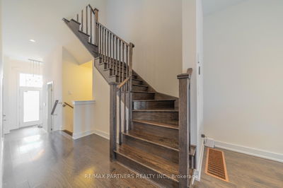 43 Dariole Dr, Richmond Hill - Rural Richmond Hill image-0-3