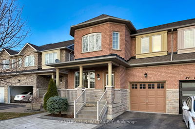 315 Conover Ave, Aurora - Bayview Northeast