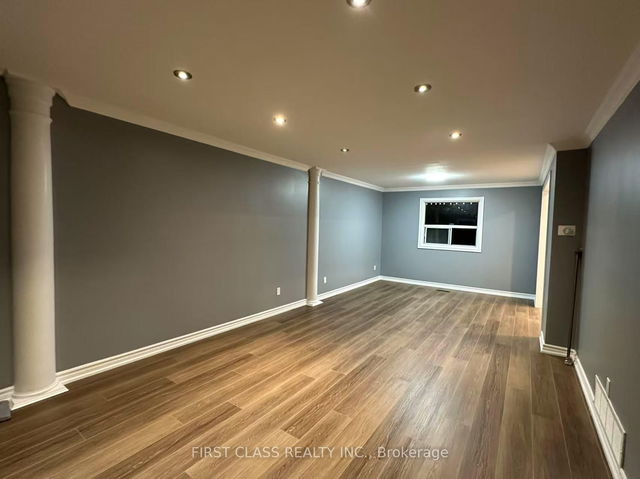 53 Aberfeldy Crescent