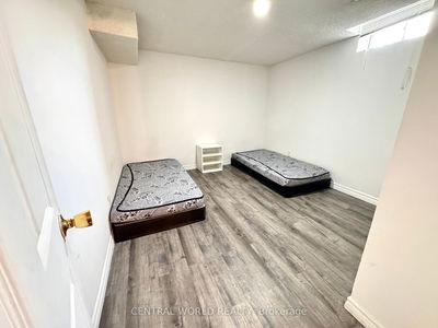 Unit BASEMENT — 31 IVAN DANIELS Dr, Markham - Middlefield image-0-2