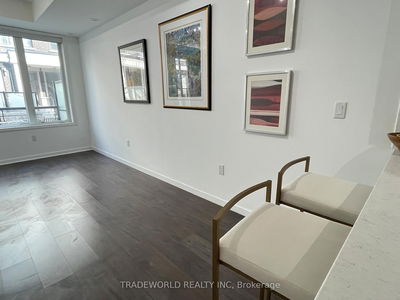 Unit #59 — 300 Alex Gardner Circ, Aurora - Aurora Village image-0-4