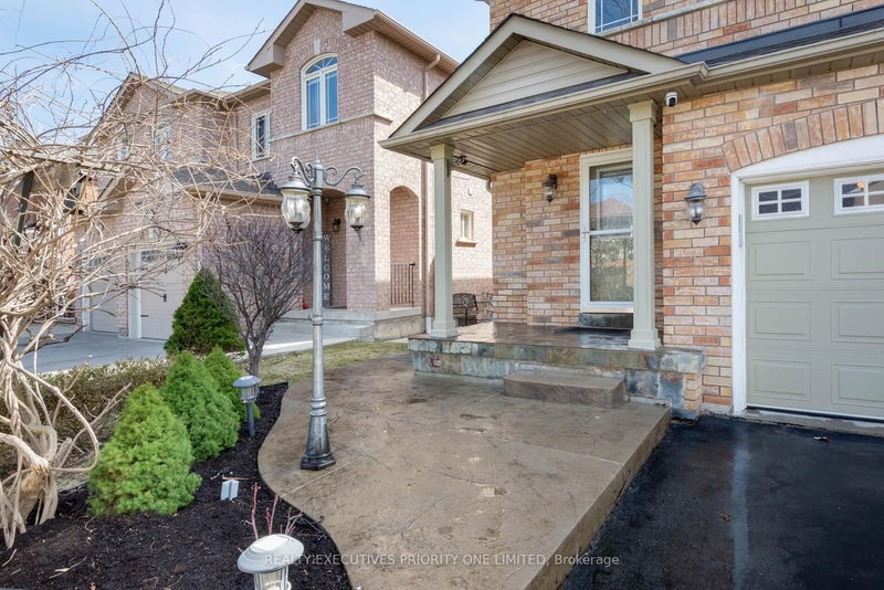 home for sale on 82 Blackthorn Drive