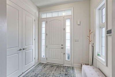 180 Klein Mills Rd, Vaughan - Kleinburg image-0-2