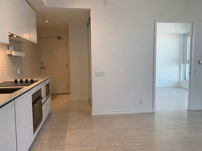 Unit 5112 — 898 Portage Pkwy, Vaughan - Vaughan Corporate Centre image-0-3