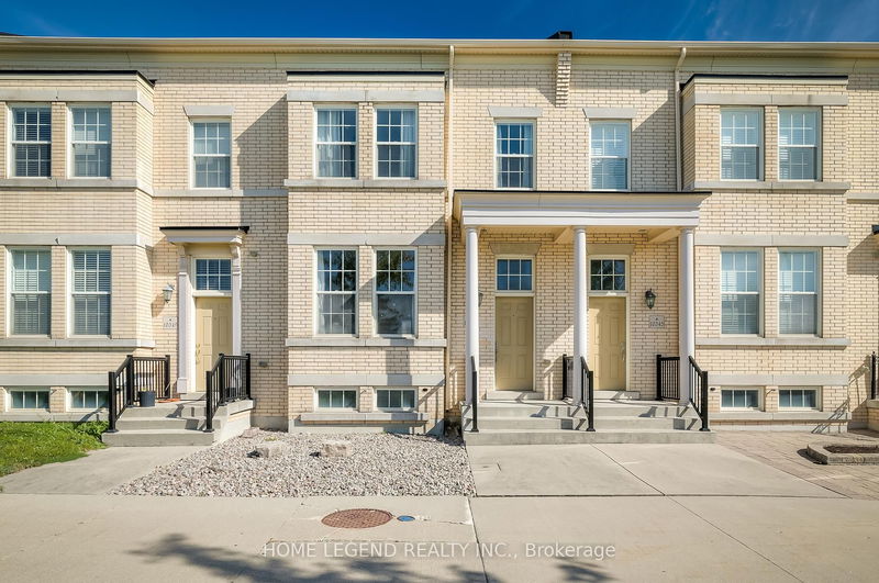 home for lease on 10347 Woodbine Avenue
