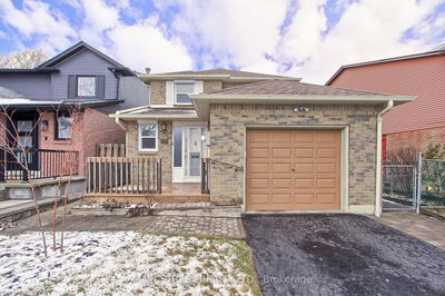 119 Batson Dr, Aurora - Aurora Village