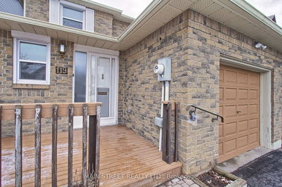 119 Batson Dr, Aurora - Aurora Village image-0-3