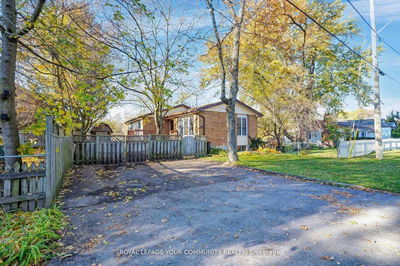 12 Schomberg Rd, Richmond Hill - Oak Ridges image-0-2