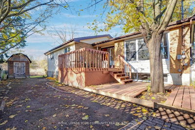 12 Schomberg Rd, Richmond Hill - Oak Ridges image-0-3