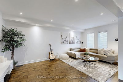 192 Gas Lamp Lane, Markham - Cornell image-0-4