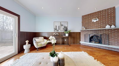 50 Bedford Park Ave, Richmond Hill - Crosby image-0-4