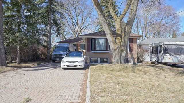 39 Cartier Crescent