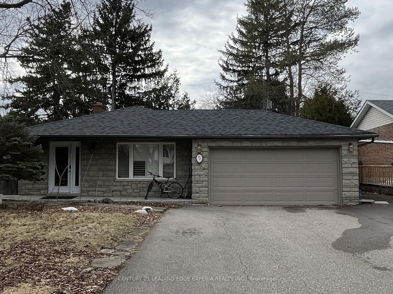 home for lease on 5 Southdale Drive