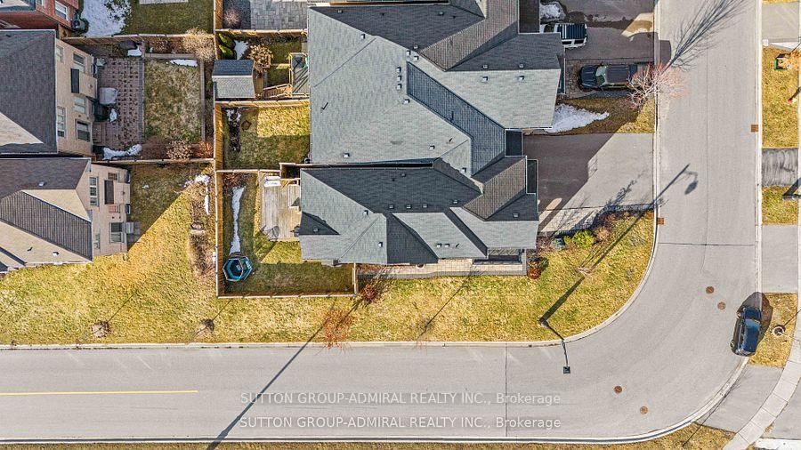 Townhouse sold at 75 Paper Mills Crescent, Richmond Hill, Jefferson, L4E 0V4 - MLS: N12047293
