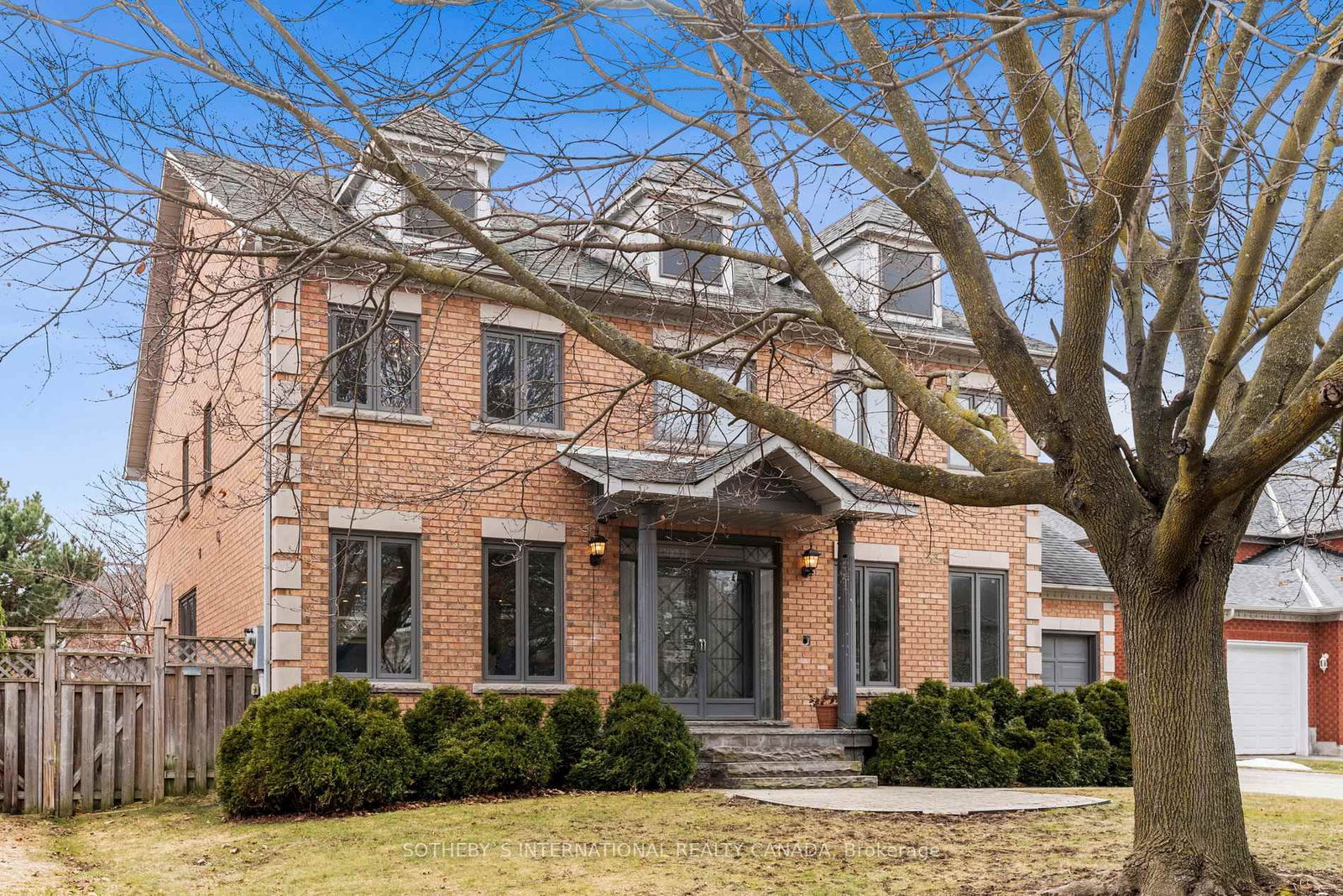 Detached House for sale at 16 Eastgate Crescent, Richmond Hill, Bayview Hill, L4B 3G5 - MLS: N12047446