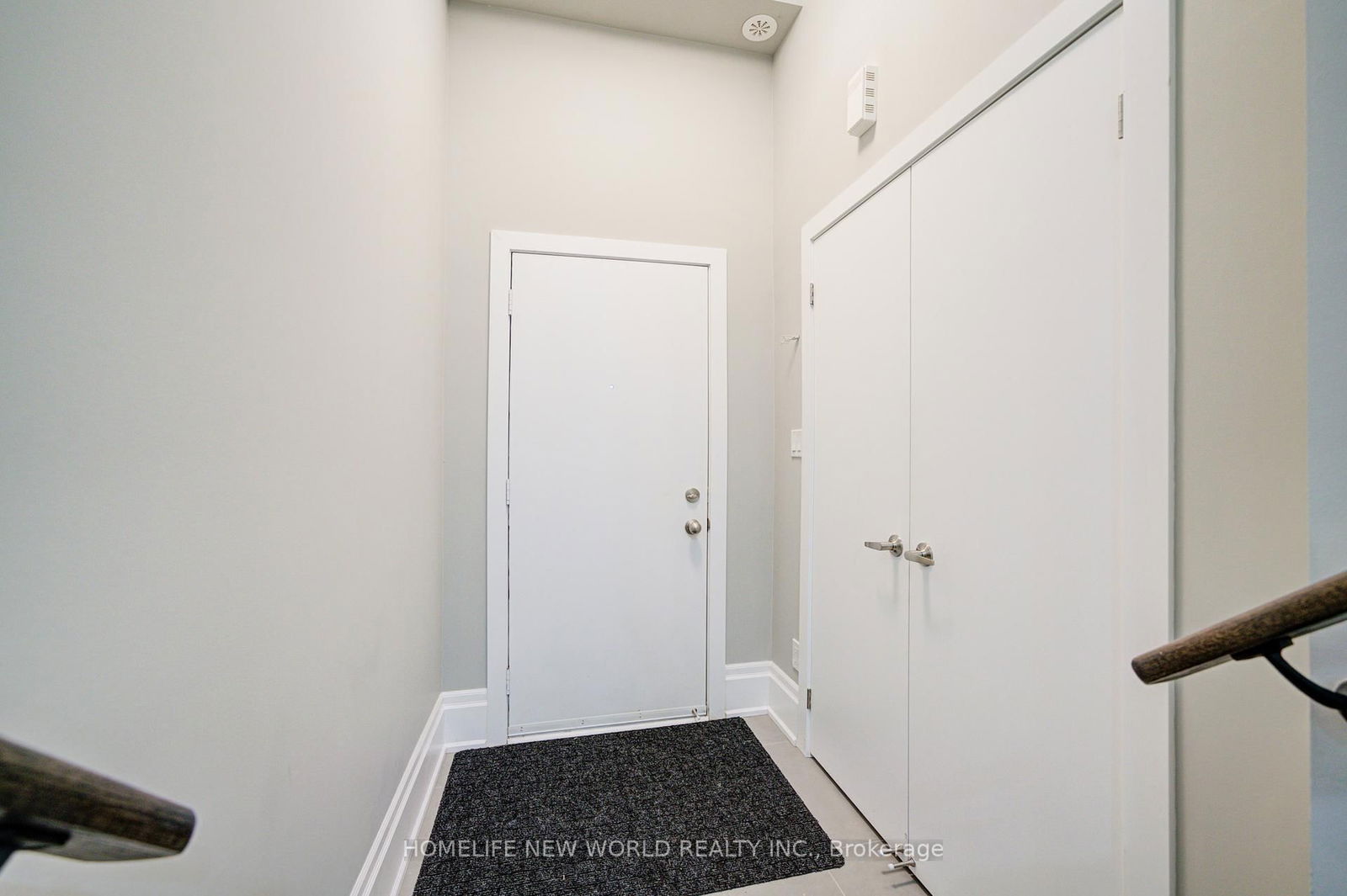 Townhouse sold at 3880 Major Mackenzie Drive, Vaughan, Vellore Village, L4H 4R2 - MLS: N12049586