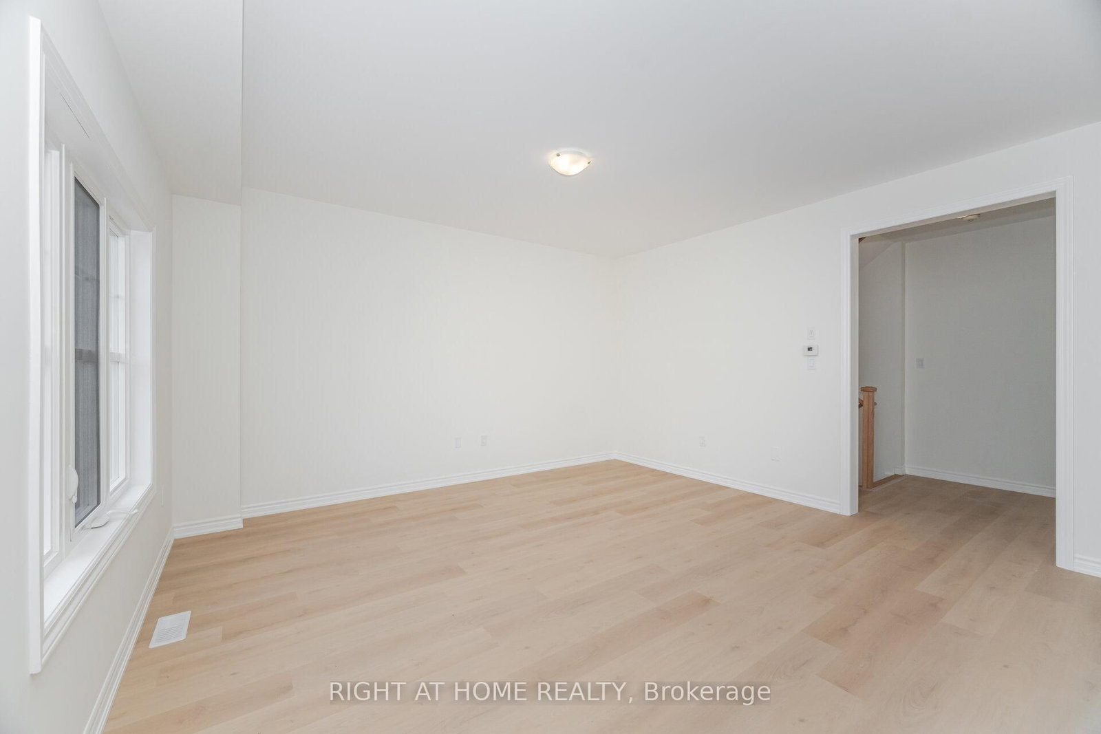 Detached House for sale at 16 Ravenscraig Place, Innisfil, Ontario, L0L 1L0 - Cookstown - MLS: N12050042