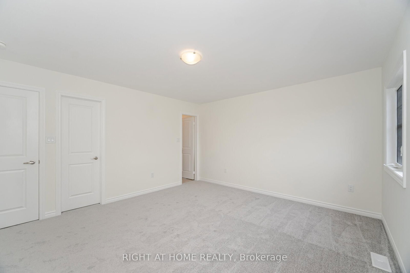 Detached House for sale at 16 Ravenscraig Place, Innisfil, Ontario, L0L 1L0 - Cookstown - MLS: N12050042