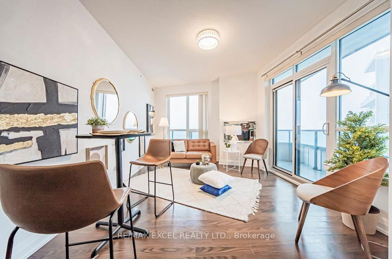 home for sale on 2401-7171 Yonge Street