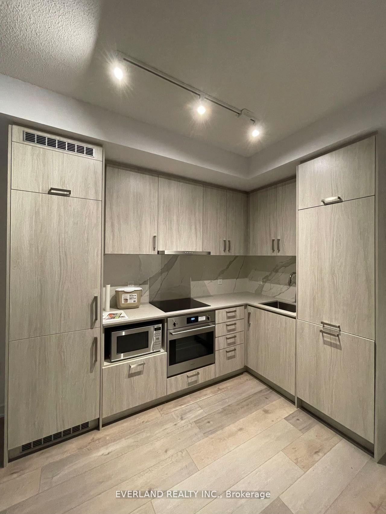 Condo for lease at 1118-60 Honeycrisp Crescent, Vaughan, Concord, L4K 0N5 - MLS: N12052344