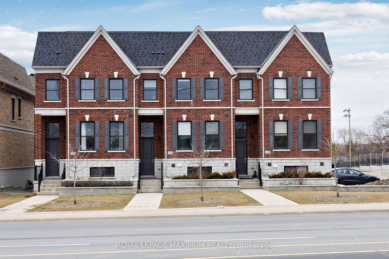 Townhouse leased at 10290 Keele Street, Vaughan, Maple, L6A 3Y9 - MLS: N12052857