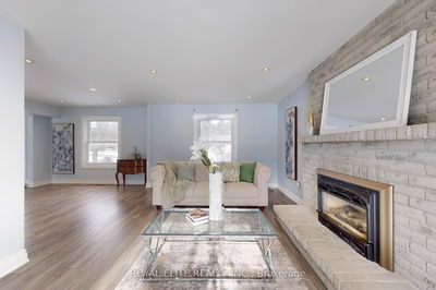 6 Lady Diana Crt, Whitchurch-Stouffville - Rural Whitchurch-Stouffville image-0-3