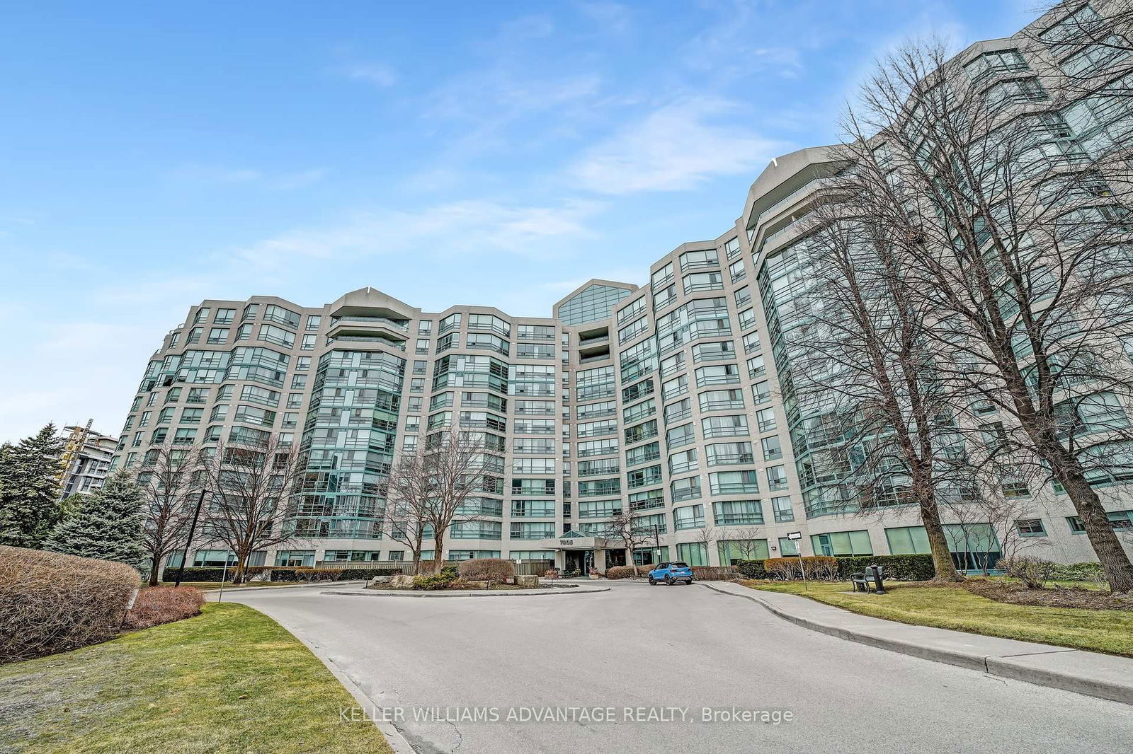Condo sold at 918-7905 Bayview Avenue, Markham, Aileen-Willowbrook, L3T 7N3 - MLS: N12055535