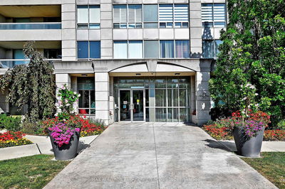 Unit 207 — 29 Northern Heights Dr, Richmond Hill - Langstaff image-0-1