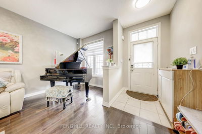 23 Cherna Ave, Markham - Berczy image-0-2