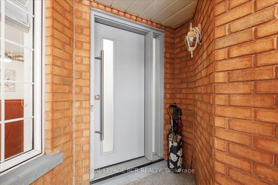 40 Silverstone Cres, Georgina - Keswick South image-0-2