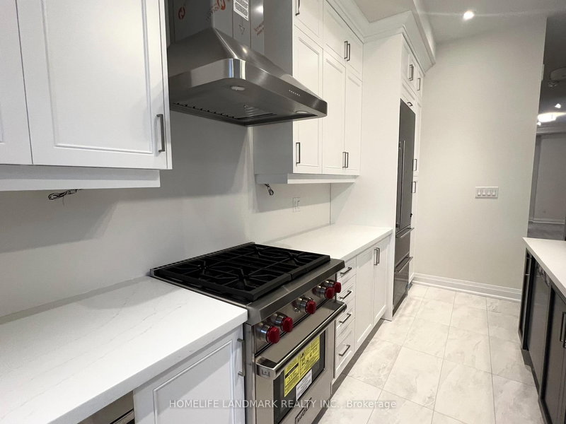 20 Gardeners Lane, Markham, L6C 3L5 | Image 3