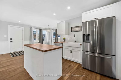 166 Bessborough Dr, Georgina - Keswick South image-0-2