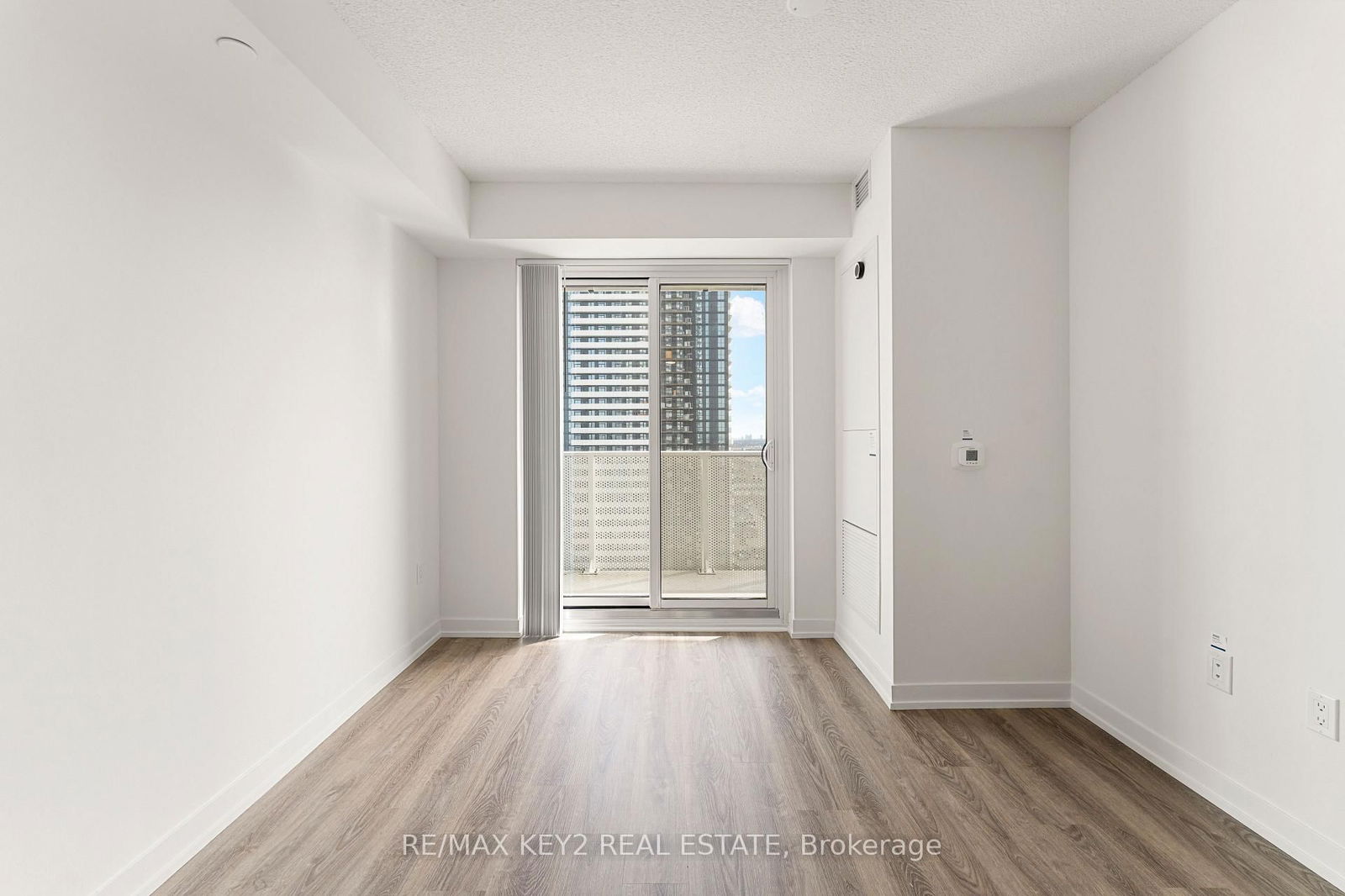 Condo leased at 2602-195 Commerce Street, Vaughan, Vaughan Corporate Centre, L4K 0P9 - MLS: N12062796