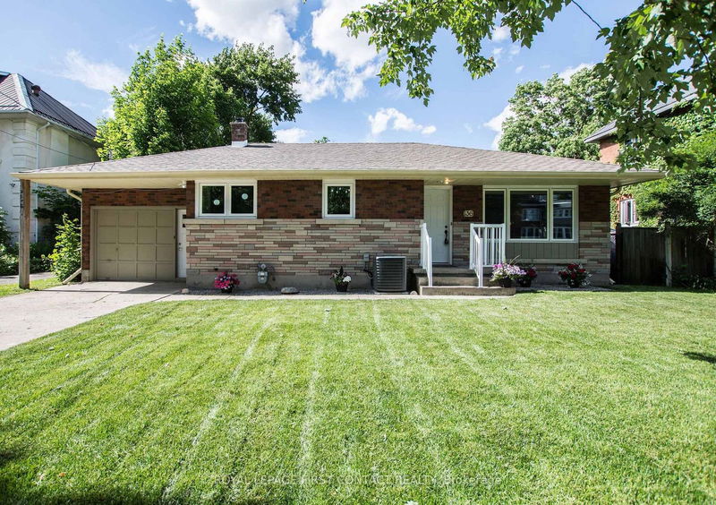 home for sale on 136 Victoria Street W