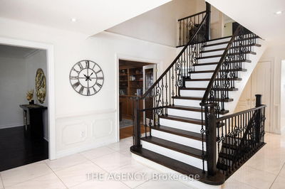 367 Fairway Gdns, Newmarket - Glenway Estates image-0-2